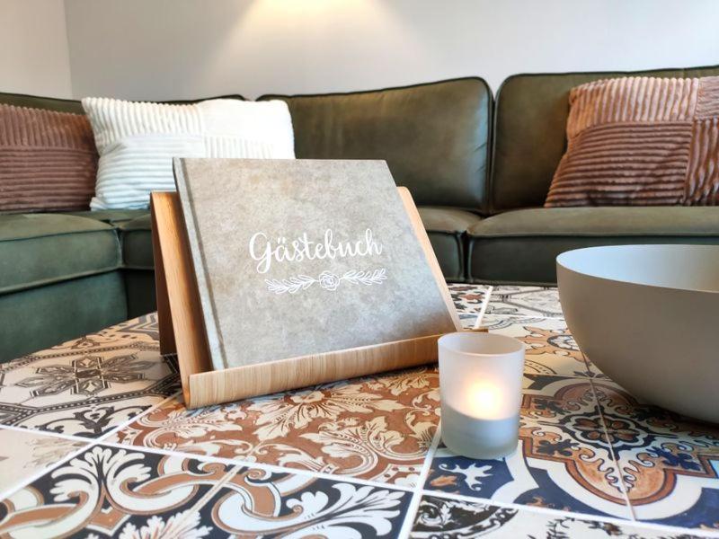 Ferienhaus Blaue Blume Mit 11 Kw Ladestation, Kamin, Terrasse, Eingezaeuntem Garten, Sauna, Wlan, Netflix, 2 Hunde Willkommen! Güntersberge Kültér fotó